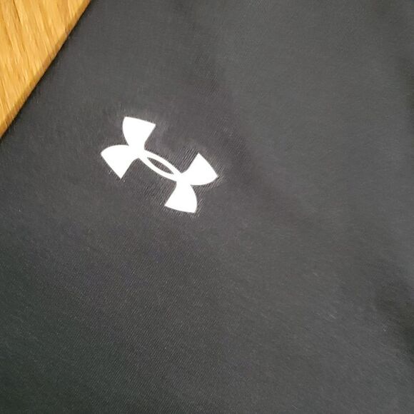 Under Armour Heat Gear Women's Size Small S Leggings Tights Capri Black White - Picture 3 of 4